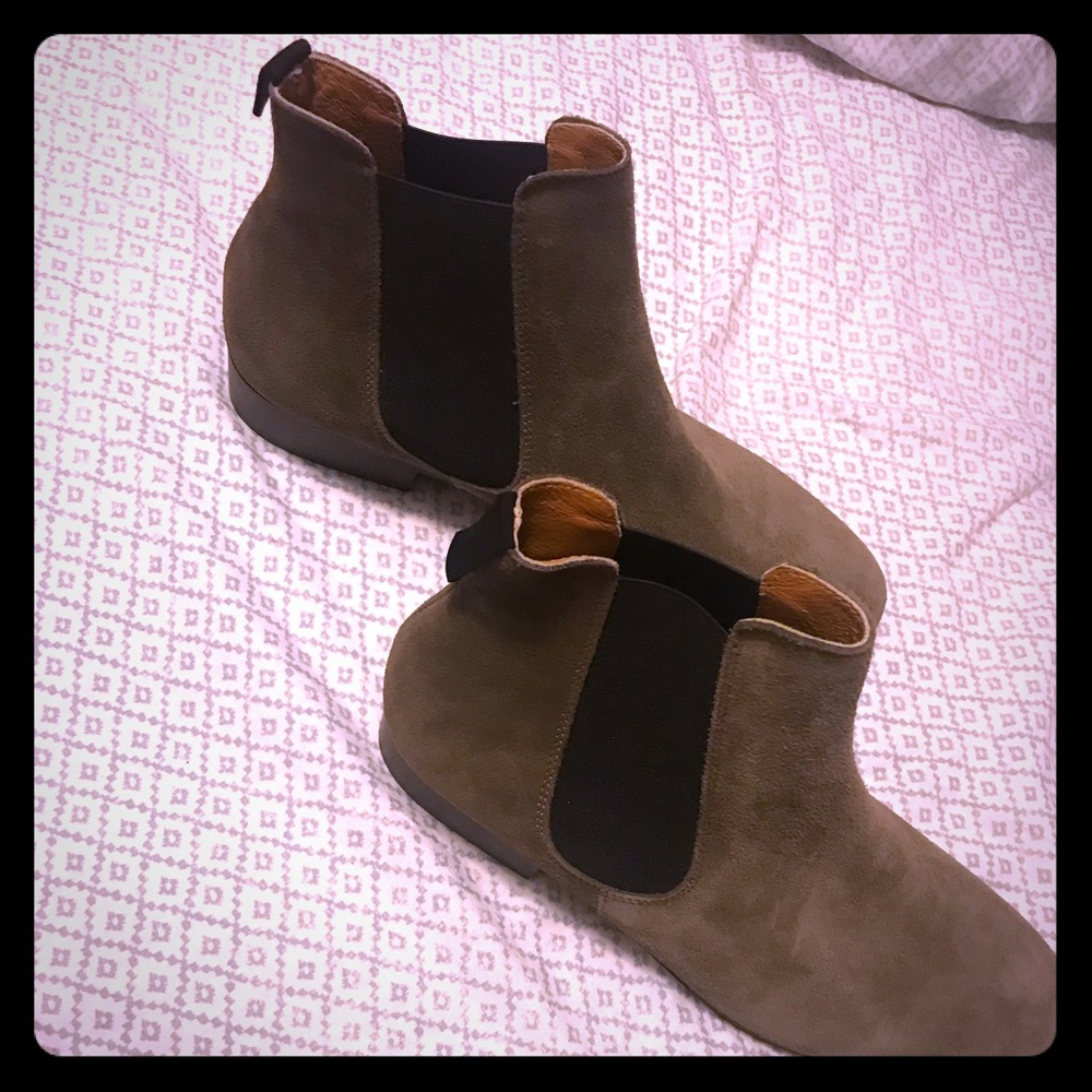 Ankle boots; never worn